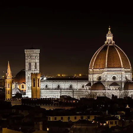 Spacious, Free Private Parking, 2 Bedrooms 2 Bathrooms - Comfortable And Bright In With Private Parking Garage - Just Few Minutes Walking From Historic Center