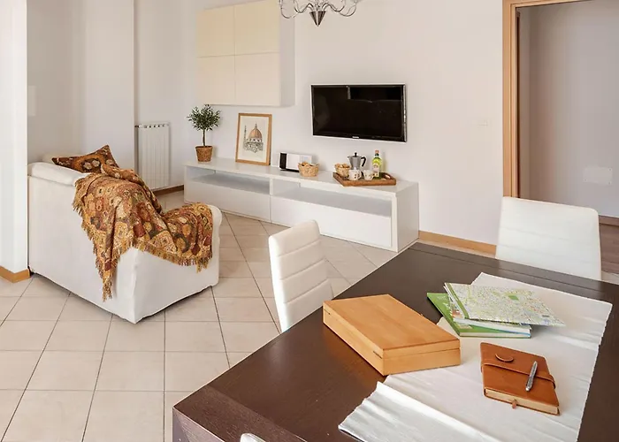 5&5 - Spacious, Bright, With Free Private Parking Apartamento *