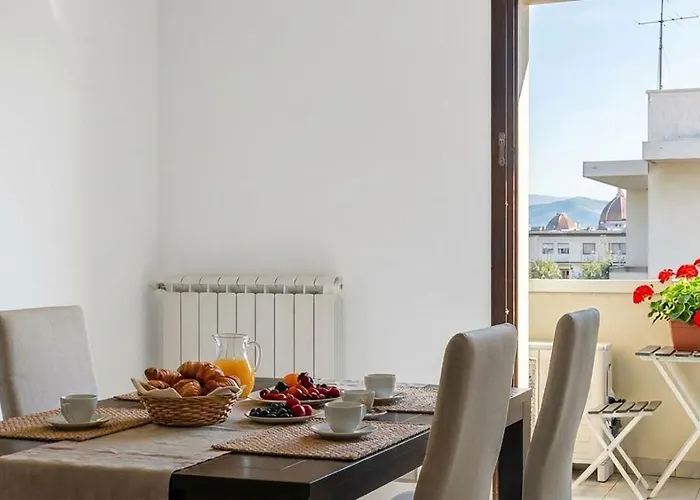 Apartamento 5&5 - Spacious, Bright, With Free Private Parking Florencia